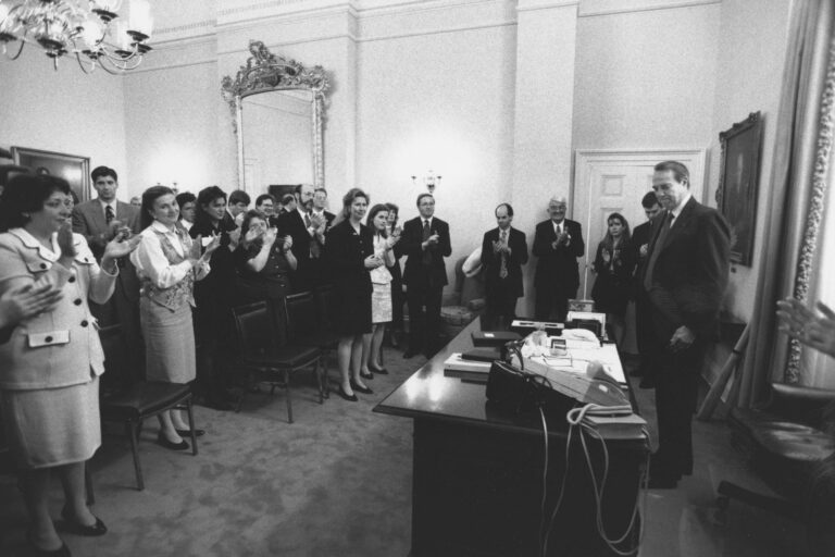 resignation_pf bentley_dole addressing staff in office